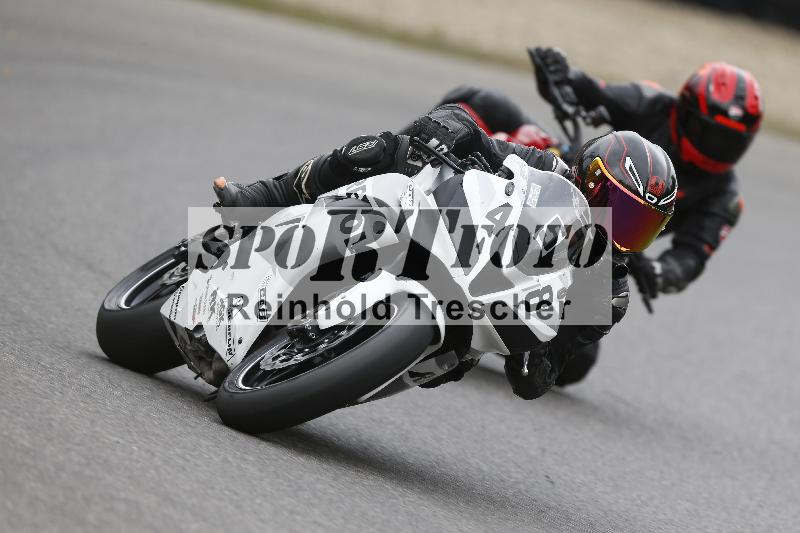 /37 09.08.2026  Pluess Motosport ADR/Freies Fahren/458